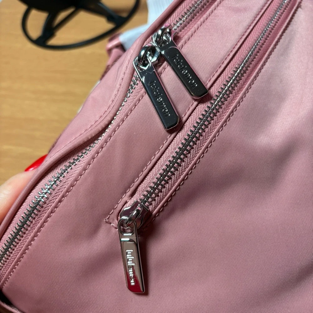 lululemon athletica City Essentials Belt Bag NWT DCOP - Picture 3 of 8